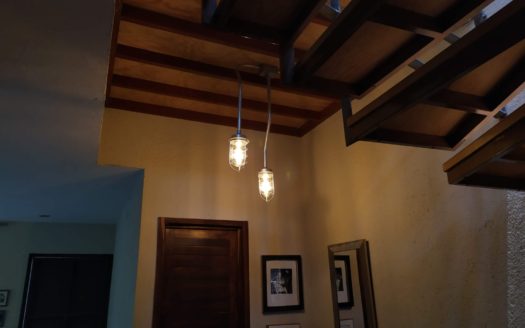 SE VENDE AMPLIA CASA EN LA COLONIA GERTRUDIS SANCHEZ