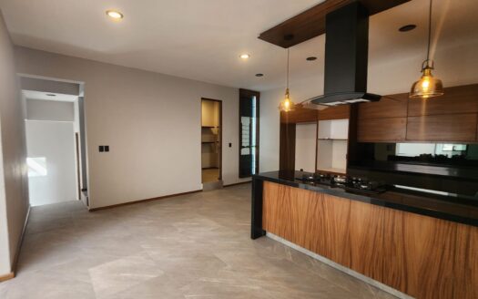 CASA MODERNA EN VENTA EN RINCON ALTOZANO – DISEÑO EXCLUSIVO Y UBICACIÓN PREMIUM