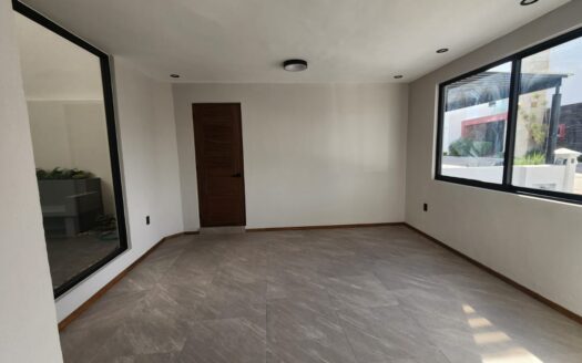 CASA MODERNA EN VENTA EN RINCON ALTOZANO – DISEÑO EXCLUSIVO Y UBICACIÓN PREMIUM