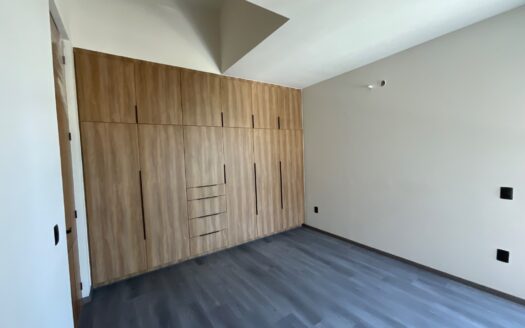 RESIDENCIA EN VENTA EN CLUB DE GOLF ALTOZANO – EXCLUSIVIDAD, LUJO Y ESPACIOS ESPECTACULARES