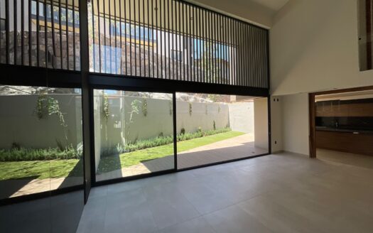 RESIDENCIA EN VENTA EN CLUB DE GOLF ALTOZANO – EXCLUSIVIDAD, LUJO Y ESPACIOS ESPECTACULARES