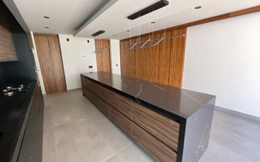 RESIDENCIA EN VENTA EN CLUB DE GOLF ALTOZANO – EXCLUSIVIDAD, LUJO Y ESPACIOS ESPECTACULARES