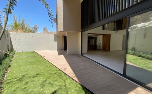 RESIDENCIA EN VENTA EN CLUB DE GOLF ALTOZANO – EXCLUSIVIDAD, LUJO Y ESPACIOS ESPECTACULARES